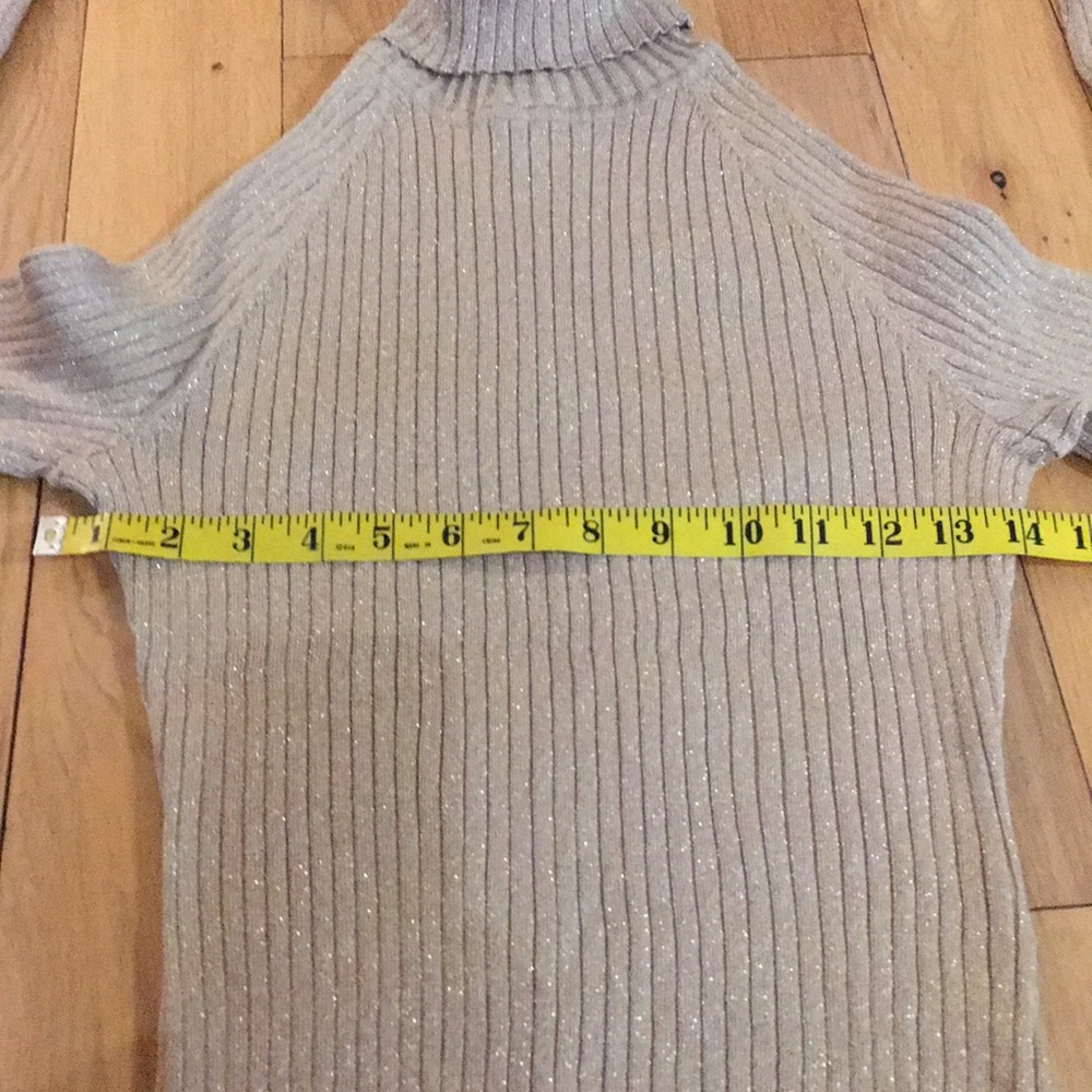 Sparkly Rib Turtleneck - Picture 6 of 7